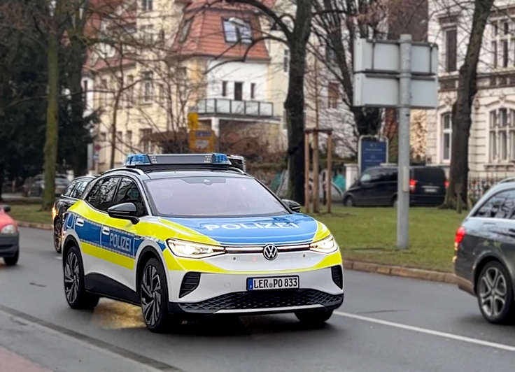 VW ID 4, elektrisch betriebener streifenwagen