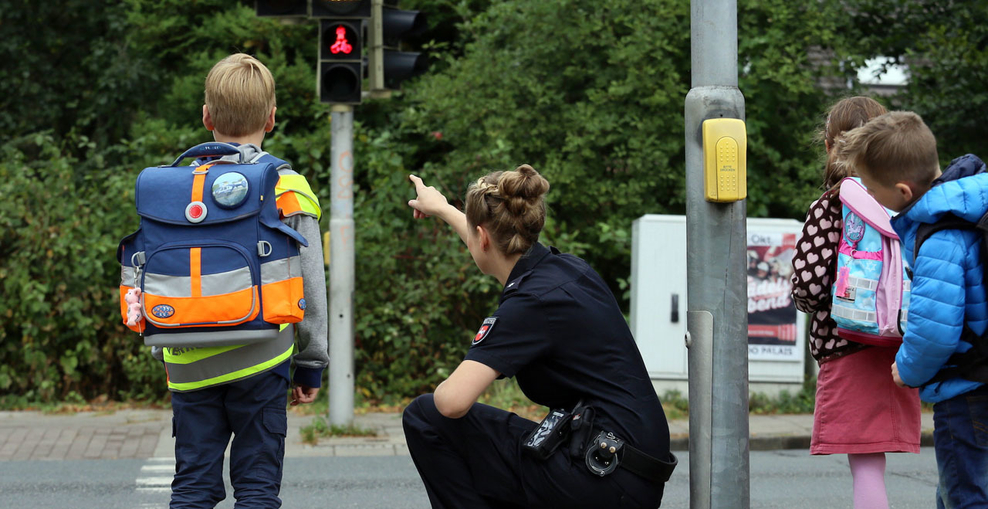 sicherer schulweg, polizei